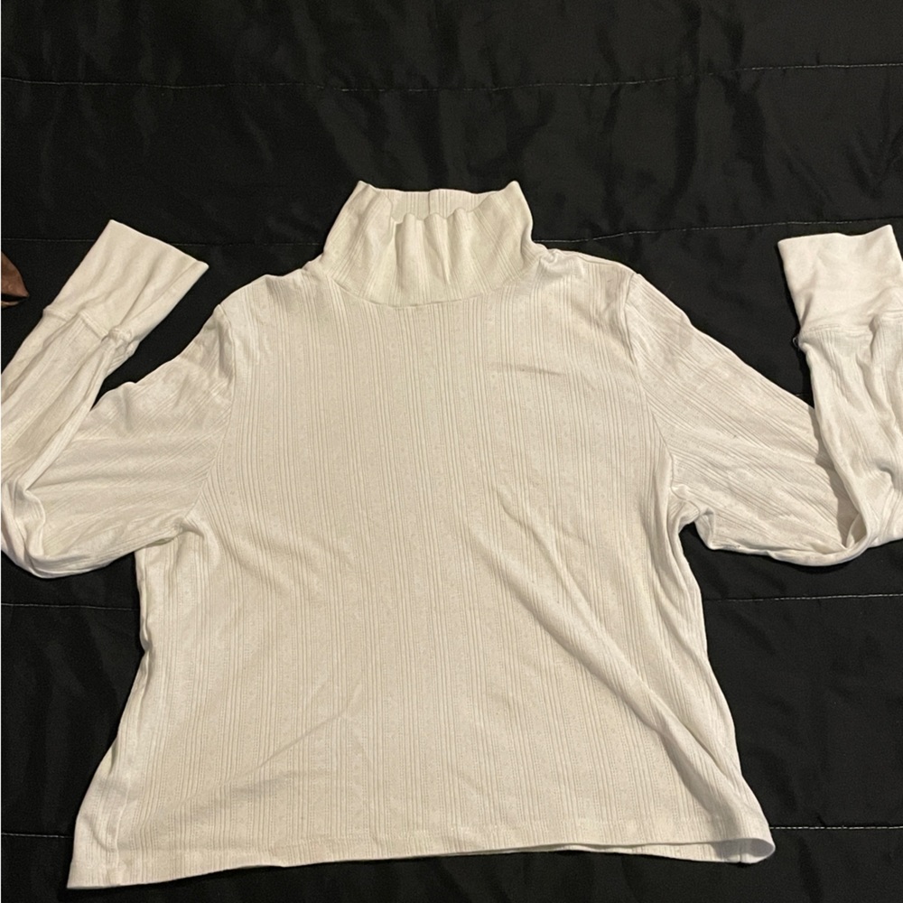 AERIE white turtleneck XL